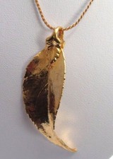 Pendentif chaîne feuille d'occasion  Perros-Guirec