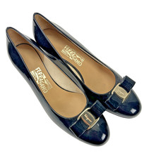 Autêntico Sapato Salvatore Ferragamo Vara Bow Preto Patente Bombas 9 1/2B NOVO comprar usado  Enviando para Brazil