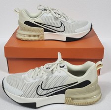 Men workout sneakers for sale  Warrington