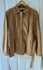 Jaqueta PAKEMAN CATTO AND CARTER Camurça Macia com Cinto, Totalmente Forrada, Bronzeada, Média comprar usado Jaqueta PAKEMAN CATTO AND CARTER Camurça Macia com Cinto, Totalmente Forrada, Bronzeada, Média comprar usado  Enviando para Brazil