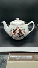 Vintage collectable queens for sale  NORTHAMPTON