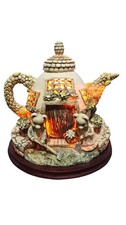 Vintage teapot cottage for sale  BIGGLESWADE