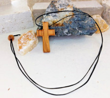 Olive wooden cross d'occasion  Expédié en Belgium