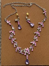 Elegant crystal necklace for sale  Brownsville