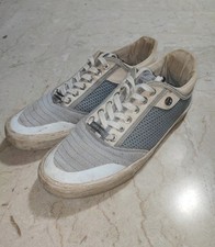 Scarpe grigie sportive usato  Castro