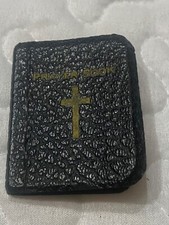 Miniature Prayer Book Jewels of Prayer Catholic Baby Bible & Prayer Book Co 1935 comprar usado  Enviando para Brazil