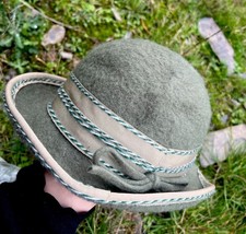 Vintage women 100 for sale Vintage women 100 for sale  LLANIDLOES