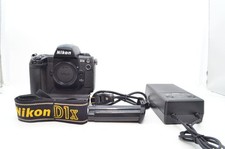 Near mint nikon d'occasion  Expédié en Belgium