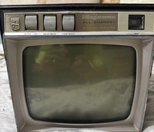 Vintage magnavox portable for sale  Butler