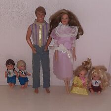 Bambole famiglia cuore usato  Catania