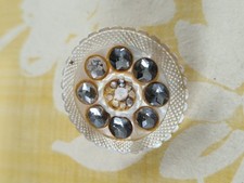 Bouton ancien nacre d'occasion  Le Pouliguen