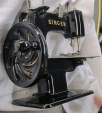 Baby singer sewing d'occasion  Clermont-Ferrand-
