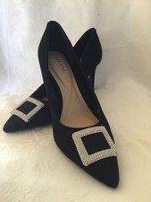 Fivela de strass Alfani JERISON preta camurça falsa PASSO N FLEX ponto salto alto 8M comprar usado Fivela de strass Alfani JERISON preta camurça falsa PASSO N FLEX ponto salto alto 8M comprar usado  Enviando para Brazil