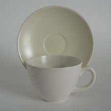 Poole pottery magnolia for sale Poole pottery magnolia for sale  EMSWORTH