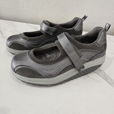 Skechers women shape for sale  Las Vegas