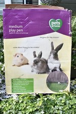 Pets home medium for sale  SPALDING