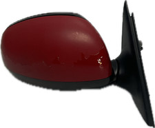 Specchio retrovisore destro usato Specchio retrovisore destro usato  Italia