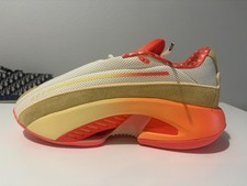 Tênis de basquete Adidas Mad IIINFINITY laranja creme EUA 9,5  comprar usado  Enviando para Brazil