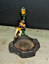 Cinzeiro de ferro fundido homem bêbado encostado em poste de luz decoração de mesa bar 5" de altura vintage comprar usado  Enviando para Brazil