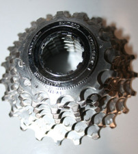 Cassette shimano hyperglide d'occasion  Coudekerque-Branche