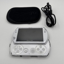Sistema portátil Sony PSP Go branco pérola com carregador estojo rígido e estojo de transporte comprar usado Sistema portátil Sony PSP Go branco pérola com carregador estojo rígido e estojo de transporte comprar usado  Enviando para Brazil