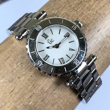 Guess GC Feminino X70001L1S/07 Relógio de Quartzo Suíço Mostrador MOP Aço Inoxidável 28mm 7 1/4" comprar usado Guess GC Feminino X70001L1S/07 Relógio de Quartzo Suíço Mostrador MOP Aço Inoxidável 28mm 7 1/4" comprar usado  Enviando para Brazil