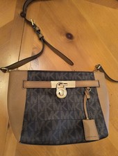 Bolsa tiracolo MICHAEL KORS HAMILTON TRAVELER SIGNATURE Messenger BOLSA DE OMBRO  comprar usado  Enviando para Brazil