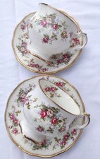 Tasses thé porcelaine d'occasion  Puy-l'Évêque
