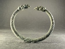 ANTIGA FAIXA DE BRAÇO TORCIDO DE BRONZE VIKING NÓRDICO COM TERMINAIS CORVO POR VOLTA DE 800 AD comprar usado  Enviando para Brazil
