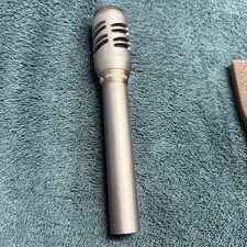 microfone com estojo e cabo XLR para telefone 1/4 comprar usado microfone com estojo e cabo XLR para telefone 1/4 comprar usado  Enviando para Brazil