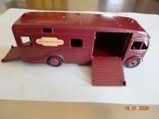 Dinky supertoys. horse d'occasion  Pourrières