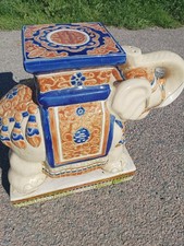 Porte plante éléphant d'occasion  Saint-Didier-sur-Rochefort