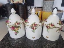 Royal albert old usato  Spedire a Italy