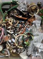 bijoux fantaisie d'occasion bijoux fantaisie d'occasion Expédié en Belgium