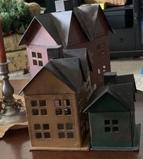 Set primitive saltbox for sale  Mansfield