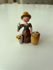 Erzgebirge holzfigur blumenfra gebraucht kaufen  München