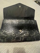 Nova~Bolsa de Embreagem Giannini Preta Couro Sintético de Pele de Cobra~~Estilo Envelope comprar usado  Enviando para Brazil