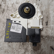 Alzacristalli elettrici anteri usato  Volpago del Montello