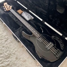 Guitare basse musicman d'occasion  Expédié en France