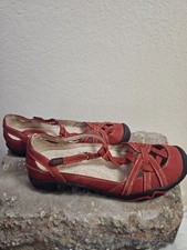 Size 8.5 jambu for sale  Pardeeville
