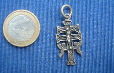 B33 pendentif croix d'occasion  France