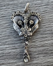 Pendentif ancien art d'occasion  Châtres-sur-Cher