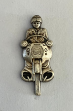 Rare pin signé d'occasion  Aizenay