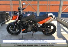 Sono disponibili ricambi usato  Italia