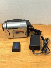 Câmera Filmadora Sony Handycam CCD-TRV138 Vídeo Hi8 com Nightshot Testada e Funciona comprar usado Câmera Filmadora Sony Handycam CCD-TRV138 Vídeo Hi8 com Nightshot Testada e Funciona comprar usado  Enviando para Brazil