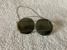 Óculos de sol/lentes de corrente de segurança vintage com clipe militar da Segunda Guerra Mundial comprar usado  Enviando para Brazil