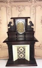 Usado, Linda casa de bonecas miniatura cor mogno lareira de madeira com inserção de azulejo azul comprar usado  Enviando para Brazil