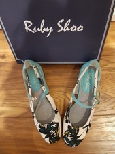 Ruby shoo iris for sale  RIPON