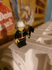 Lego minifigures city usato  Vignola