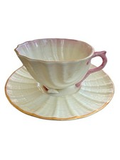 Usado, Xícara e pires rosa Belleek Neptune pés e forma de concha (2001-06) 2 disponíveis comprar usado  Enviando para Brazil